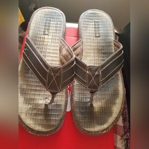 American Eagle Mens 14 Flip Flops